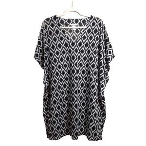 H&M Women's Size Large Tunic Top Diamond Print Blouse V-Neck Black White